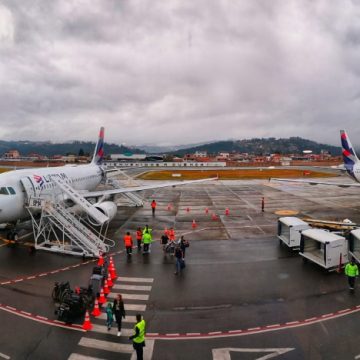 Cuenca y Chiclayo avanzan en una nueva ruta aérea impulsada por la visita del papa León XIV